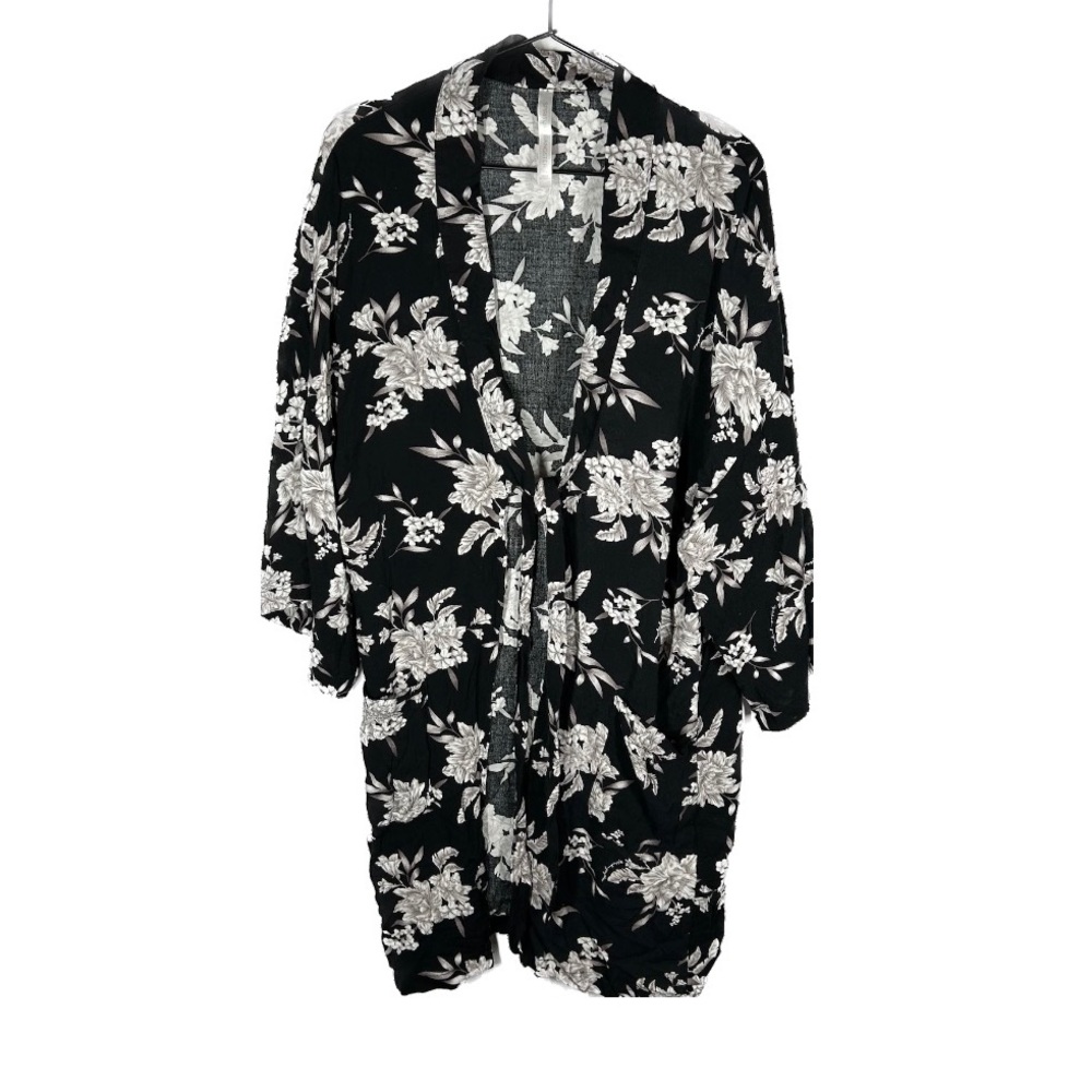 Spiritual Gangster Kimono Black Floral
